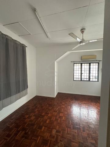 USJ 14 Double Storey House For Rent 1