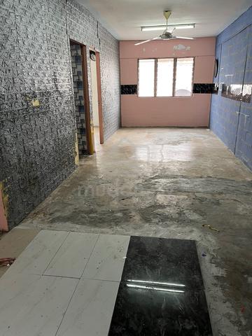 Dahlia Apartments (Bandar Country Homes) 1