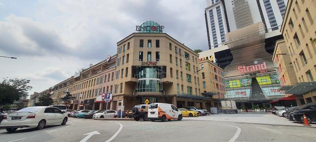 1st Floor Corner Office With Lift Strand Damansara Kota Damansara Rent 1