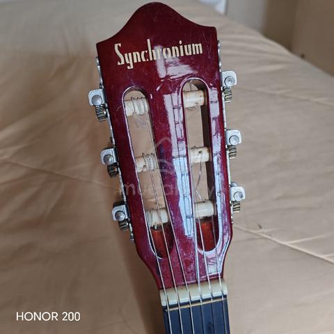 Synchronium Acoustic guitar - photo 3 of 3