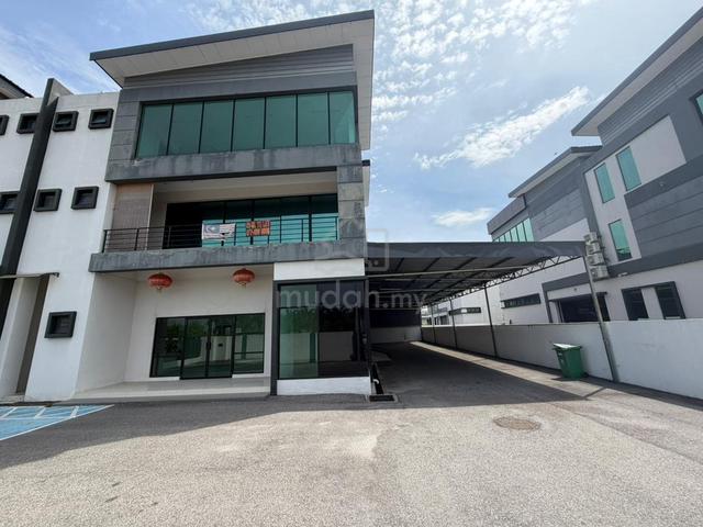 Taman Industri Teguh 3-Storey Semi D Super Warehouse Cheaper Rental !! 1