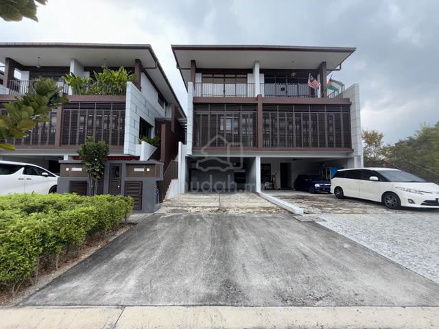 CLASSIC DESIGN! 3 Storey Terrace The Mulia Residences, Cyberjaya 1