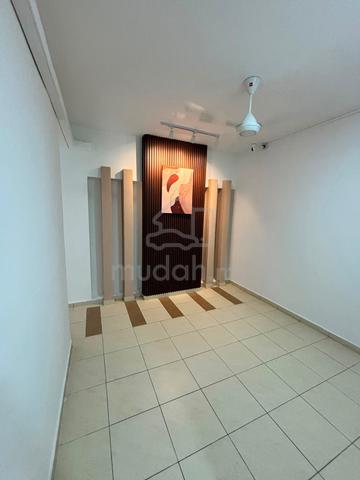ROOM RENT Selesa Lengkap Cozy 1