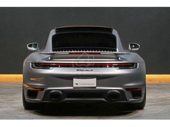 2022 Porsche 911 Carrera Turbo S - 2