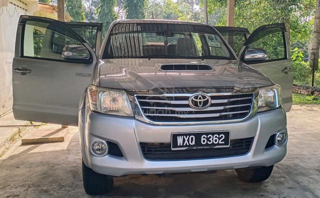 2012 Toyota HILUX 2.5 G (M) - 3