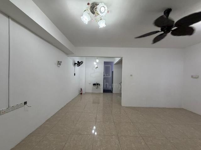 Taman Machang Bubok 2.5-Storey Terrace For Sale | 5R4B | Spacious Layo 1