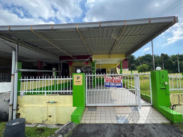 Taman Lake View Corner Lot For Sale 55x80 4400 SQFT 1