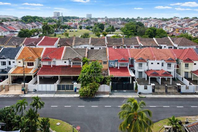 USJ 9 FREEHOLD 2,300 SQFT🔥 2 Storey Terrace Subang Jaya Selangor 6 11 1