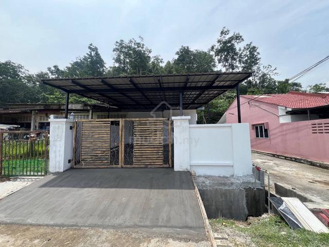 CANTIK🔥 END LOT SINGLE STOREY TERRACE TMN BERNAM BHARU Tanjung Malim 1