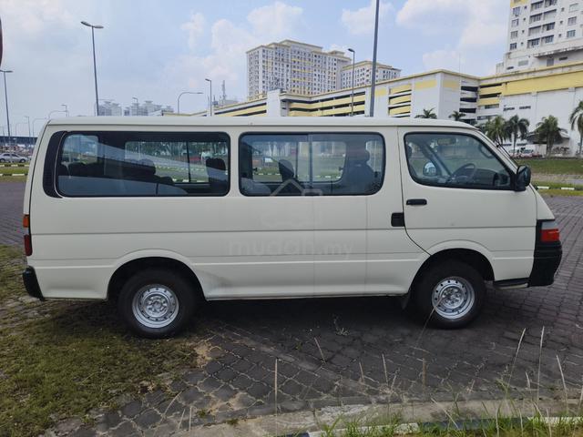 2005 Toyota HIACE 3.0 (M) Window Van 14 Seat - 5