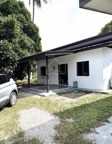 Rumah sewa merlimau / house for rent 1