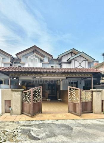 [RENOVATED CANTIK]Double Storey Terrace Taman Universiti Bangi 1