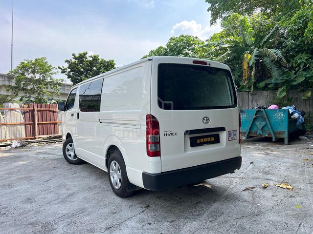 Toyota HIACE 3.0 SEMI PANEL * OTR W/O INS & R/TAX - 3
