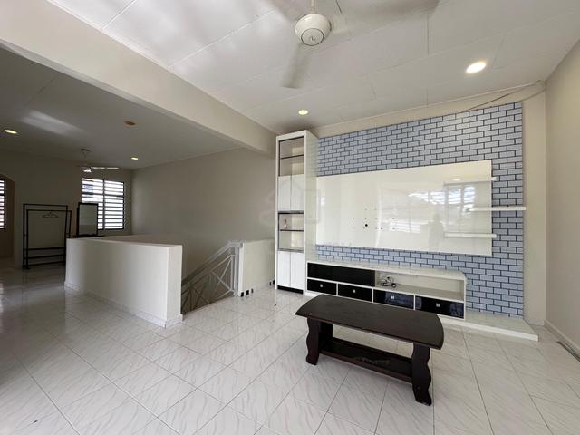 【 Rent To Own 】Taman Kempas - 1.5 Storey Terrace House - For Rent 1