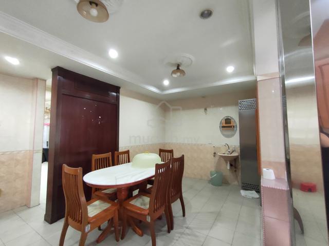 Double storey house taman putra bukit Teratai ampang selangor 1