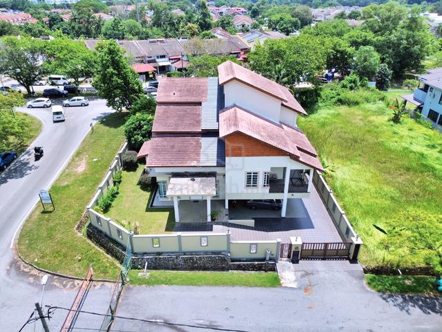 CORNER MODERN DESIGN 2 Storey Bungalow - Seksyen 4 Bandar Baru Bangi 1