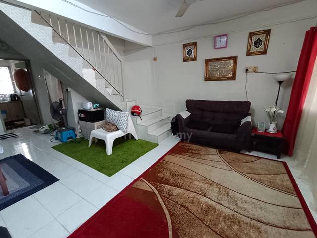 Low Cost double Storey 3R1B Kirchen extended Taman Cempaka Ampang 1