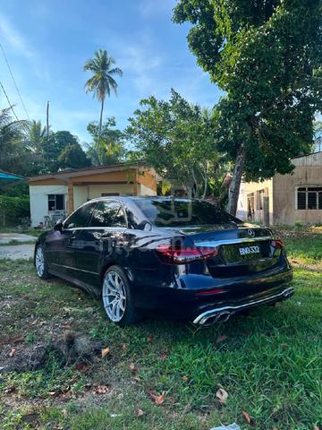 2011 Mercedes Benz E250 CGI BlueEFCY - 4