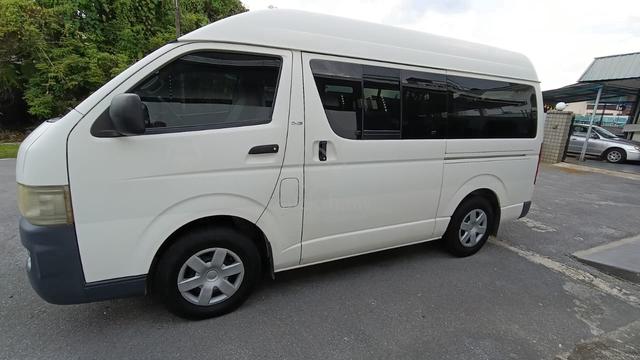 2009 Toyota HIACE 2.5 (M) - 3