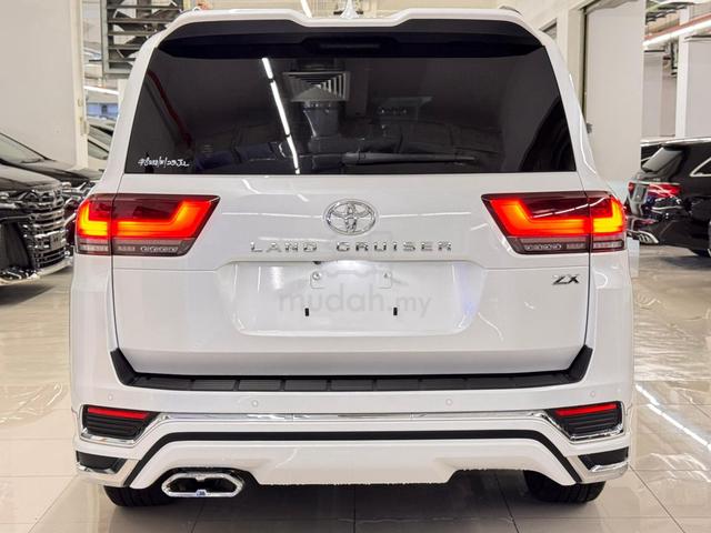 2023 Toyota LANDCRUISER 3.5 ZX Grade 4.5 Low Milea - 4