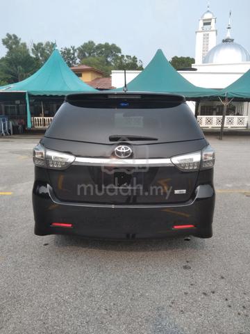 2013 Toyota WISH 1.8 S ZGE20G FACELIFT (A) - 2