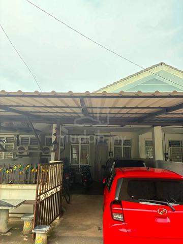 rumah teres untuk dijual di taman koperat kelulut, marang 1