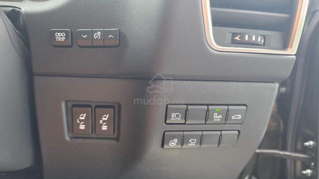 2021 Lexus NX300 2.0 VERSION L RARE COLOR - 5