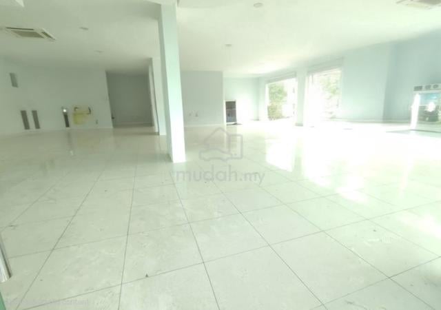 Light Industrial Inanam Centre Ground floor Corner for Rent 1