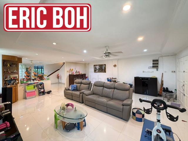 [2.5 STY] GELUGOR 3400sf SEMI-D FULLY RENOVATED NEAR MINDEN HEIGHTS 1
