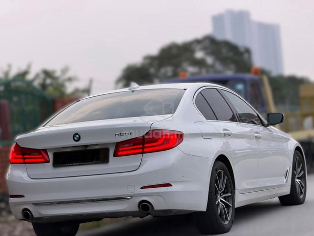2019 Bmw 5 SERIES 2.0 520I M-SPORT FSR UNDER BMW - 1