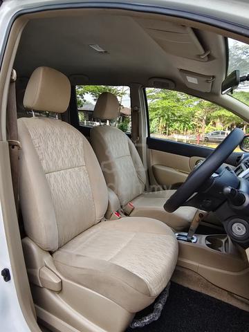 2015 Nissan GRAND LIVINA 1.6 CLASSIC/COMFORT - 4