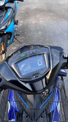 motorcycle - photo 2 of 3