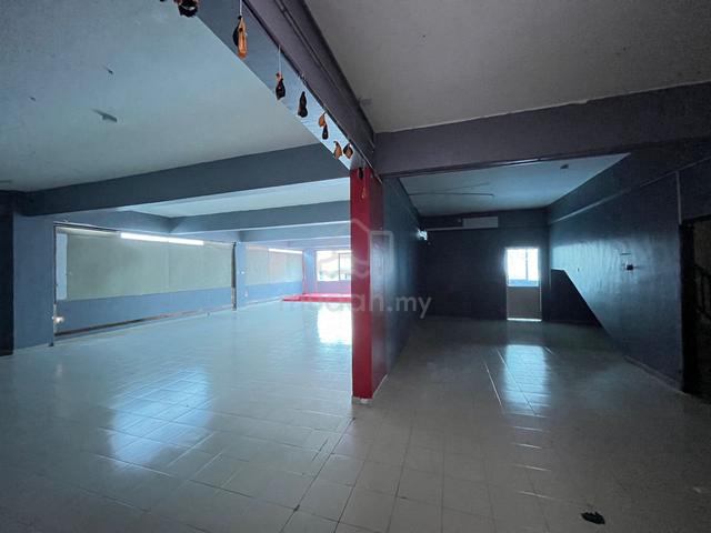 First Floor Shoplot (3080 sqft) For Rent Near Aman Central Alor Setar 1