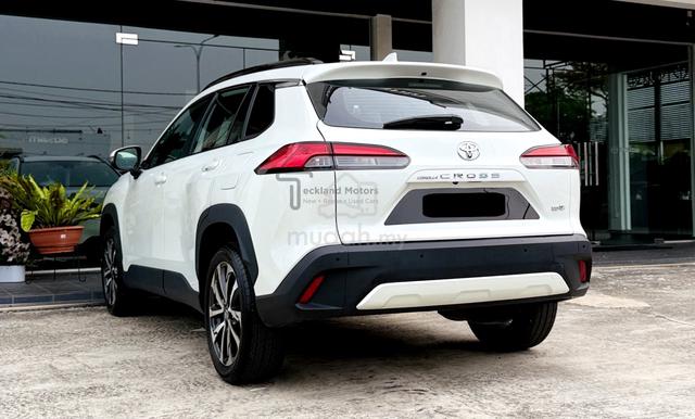 2022 Toyota Corolla Cross 1.8 (A) V 14k KM Only - 2
