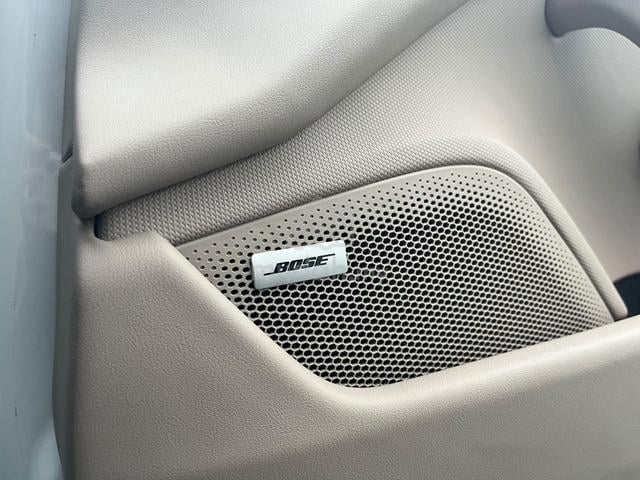 2023 Porsche TAYCAN/ 17k km/ BOSE/ S.CHRONO/ UNREG - 5