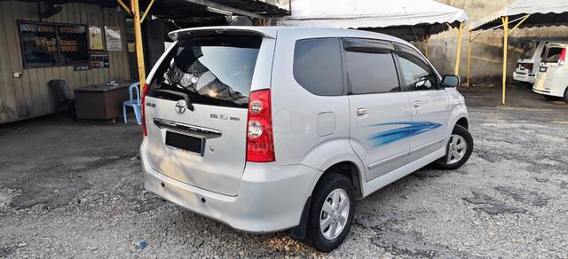 Toyota AVANZA 1.5 E Auto FACELIFT  2009 - 2