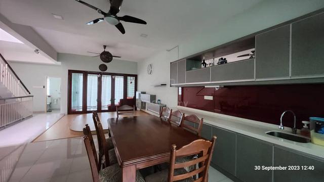 2.5 Storey Terrace House For Sale 1