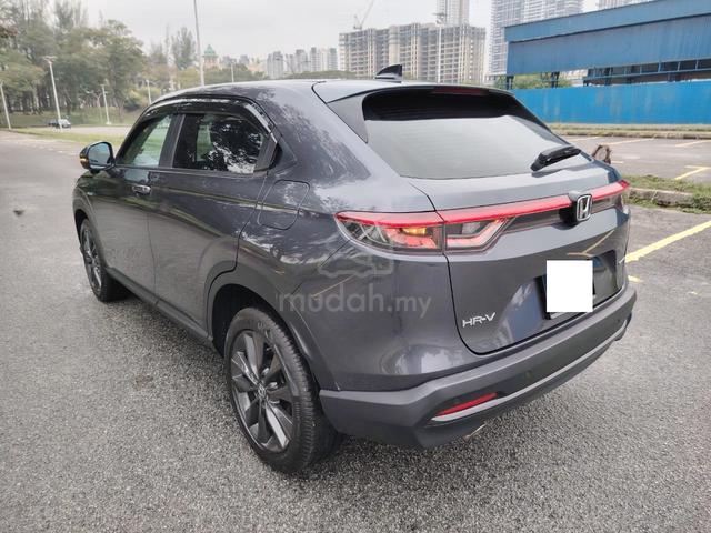 2023 HONDA HR-V turbo V SUV like new - 2