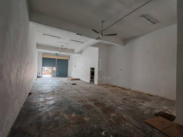 Shoplot (Ground Floor) @ Taman Mutiara, Ulu Tiram 1