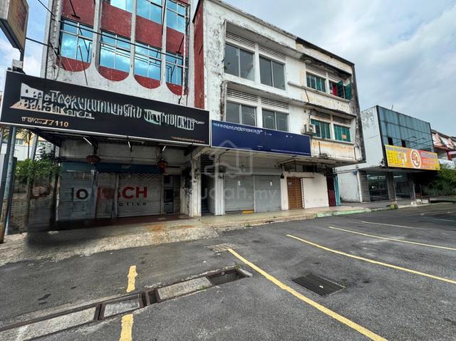 [FACING MAIN ROAD] Klang Town 3 Storey Shop End Lot Jalan Kapar 1