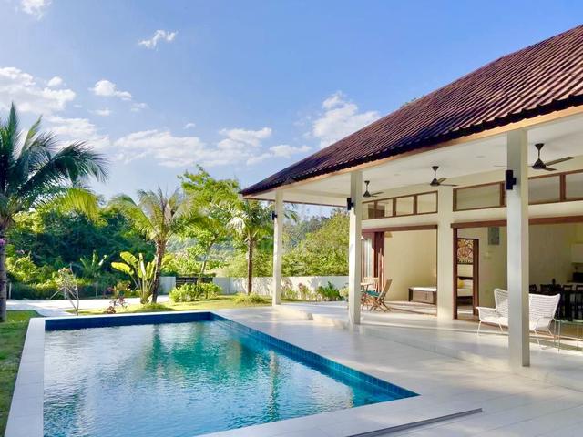 (NEGO TO GO! WITH POOL! GRAND VILLA) Pantai Tengah, Langkawi 1