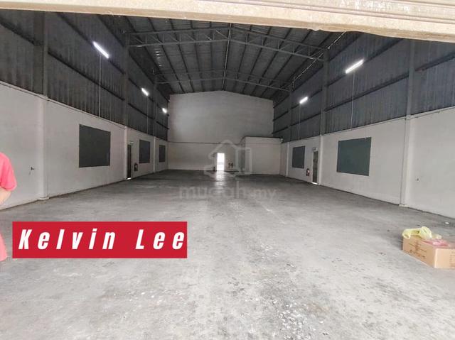 2.5 Storey Bungalow Factory | Taman IKS Simpang Ampat for Rent 1