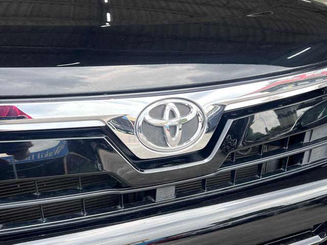 RECON 2021 Toyota VOXY ZS KIRAMEKI III 69k KM - 4