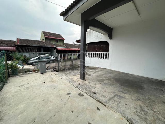 Taman puteri Kluang single storey terrace for sale 2