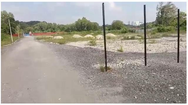 Vacant Plot 1