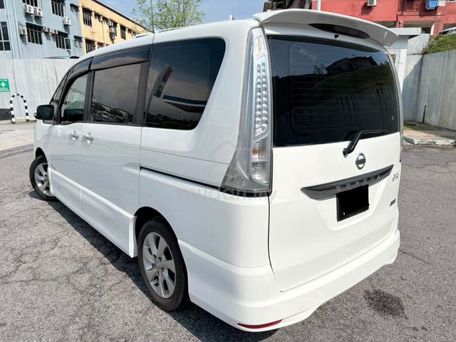 Nissan SERENA 2.0 HIGHWAYSTAR LadyOwner AndroidDVD - 2
