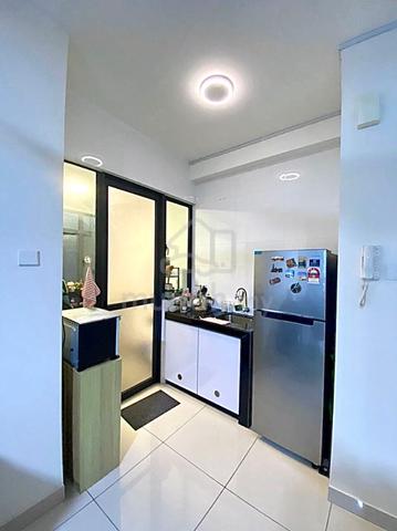KL Traders Square Residences 1