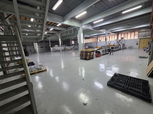 1.5 storey Factory, Lion industrial park, Shah alam 1