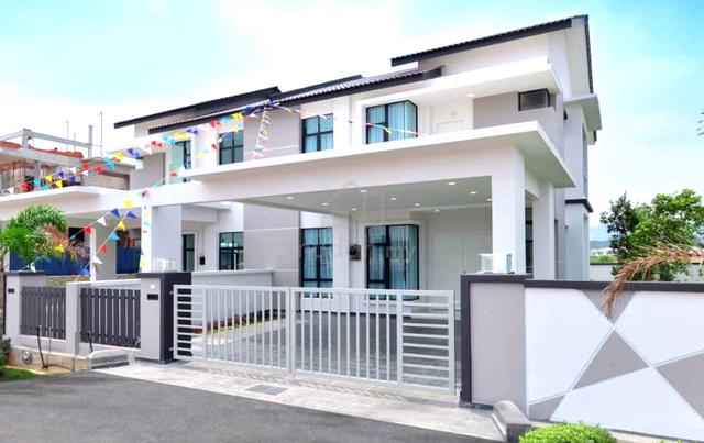 Owner Pindah Sarawak !! { Bulanan RM2000 } 24X70 Rumah Teres | Nilai 1