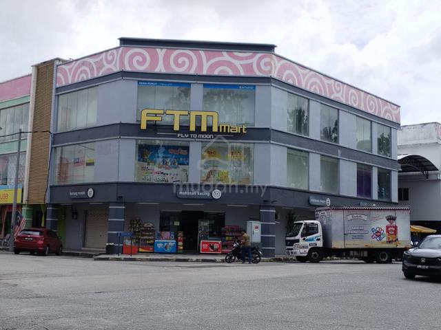 Shop Lot for RENT (corner lot) 1